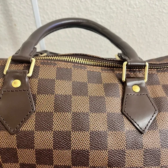 Louis Vuitton Damier Ebene Speedy 35 - Picture 11 of 16